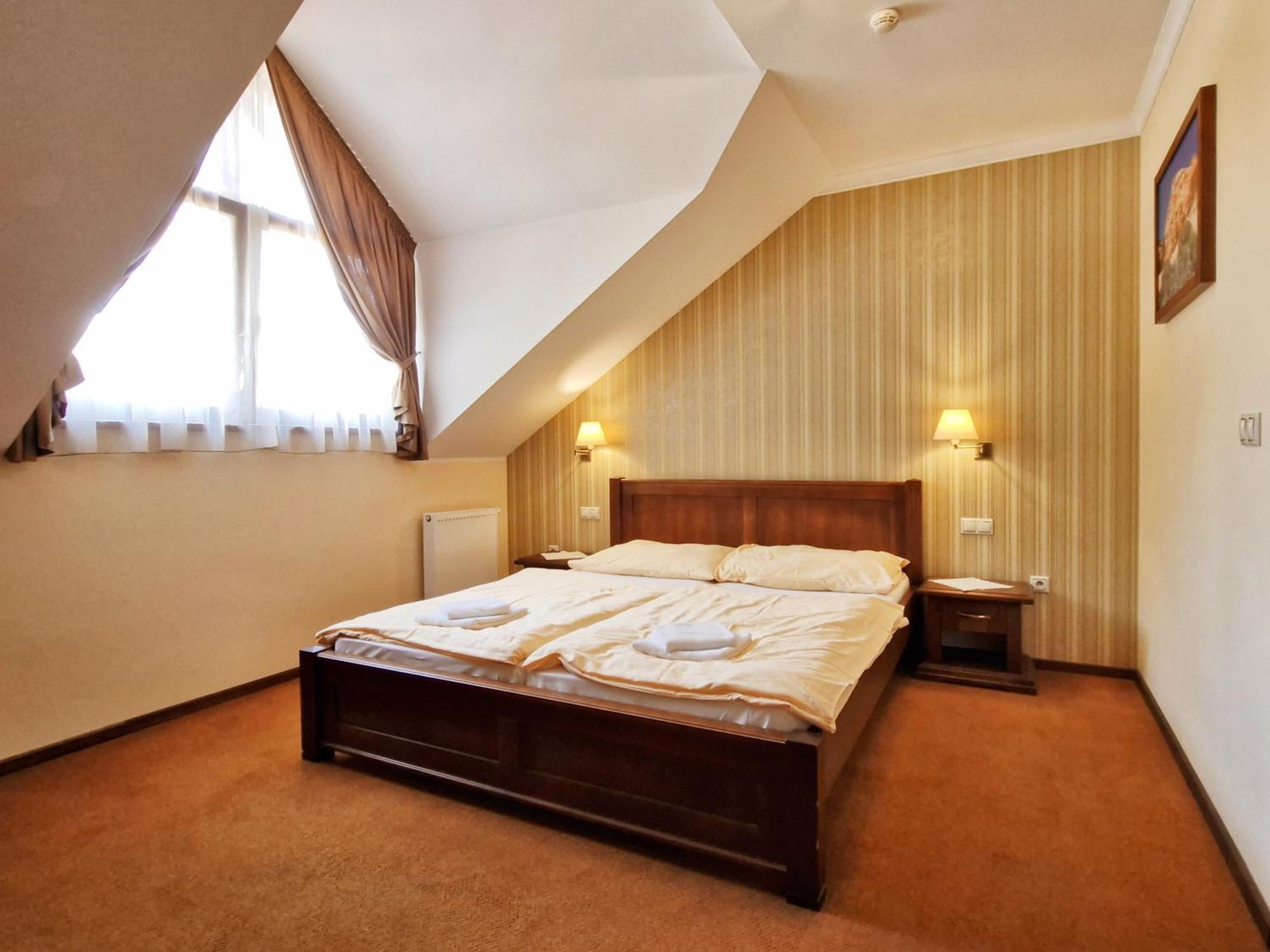 Готель Country Saloon Bela Екстер'єр фото