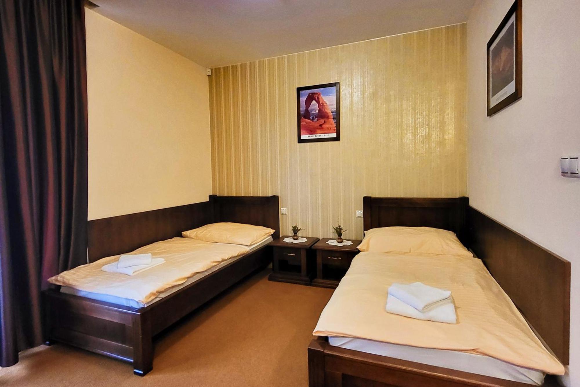 Готель Country Saloon Bela Номер фото