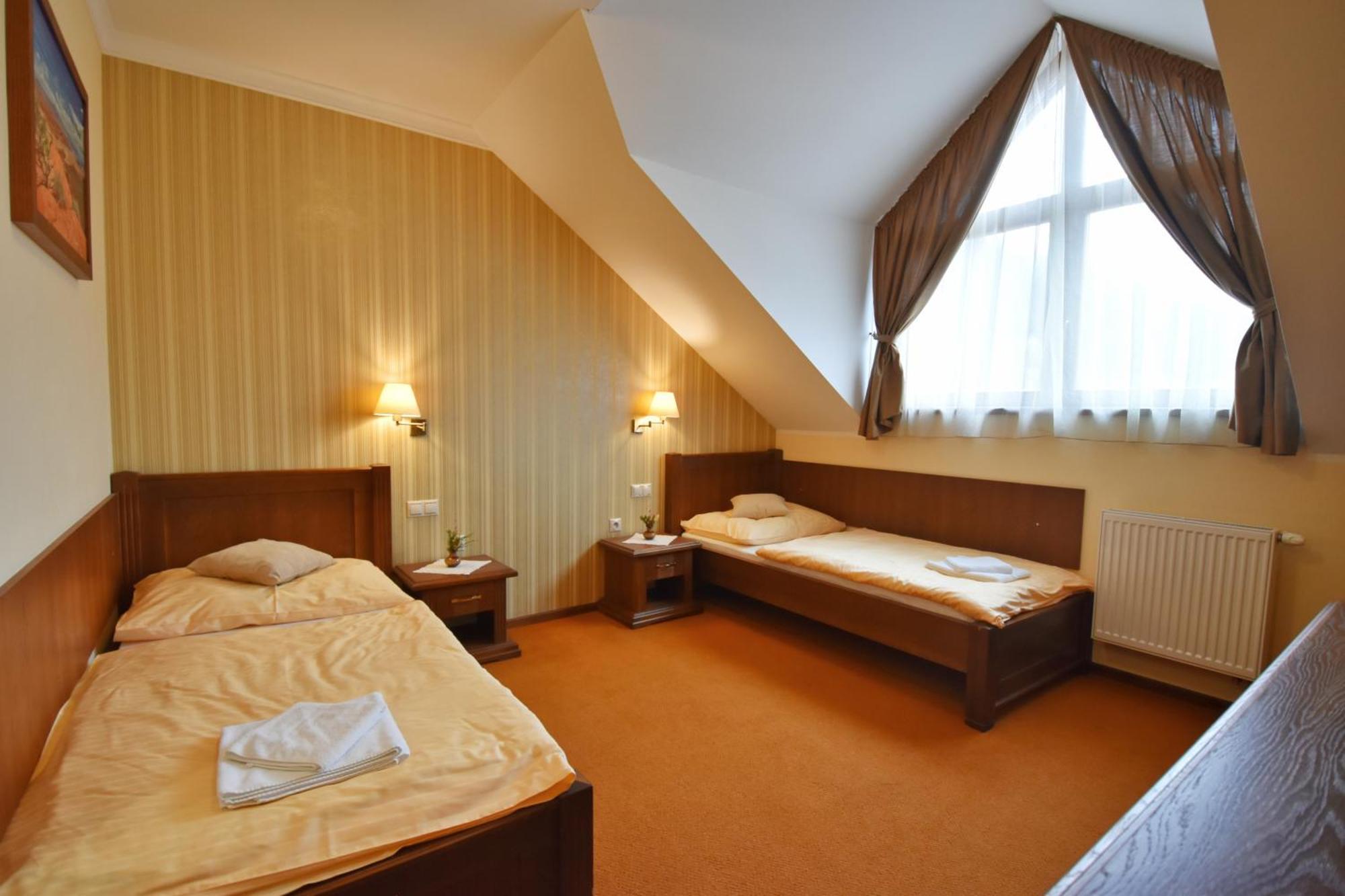 Готель Country Saloon Bela Номер фото