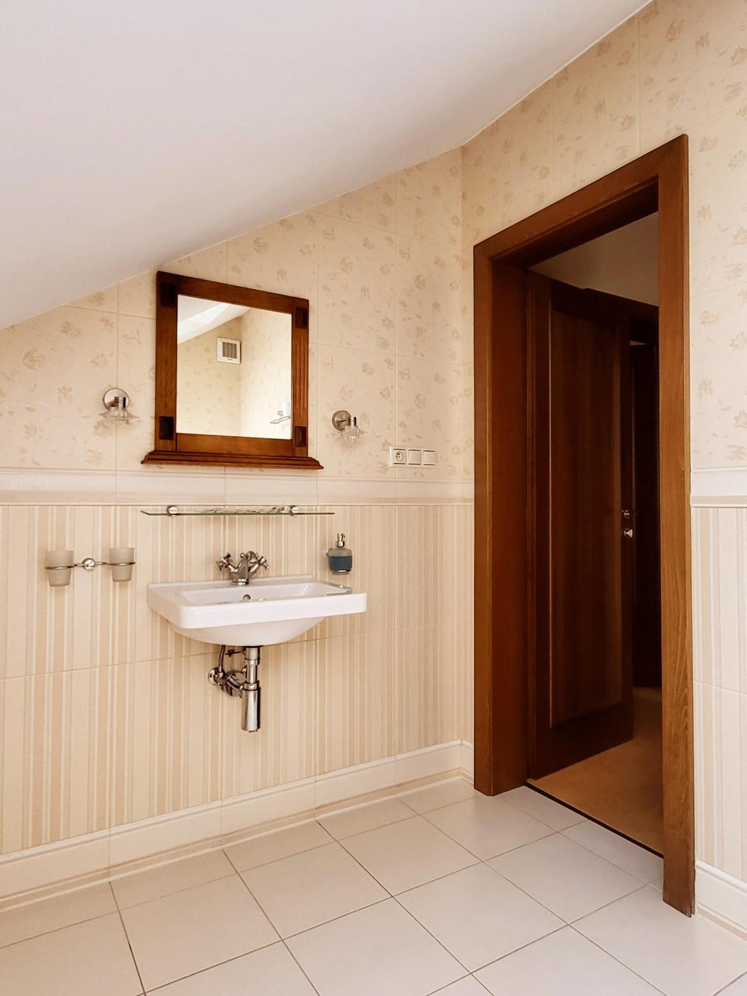 Готель Country Saloon Bela Номер фото