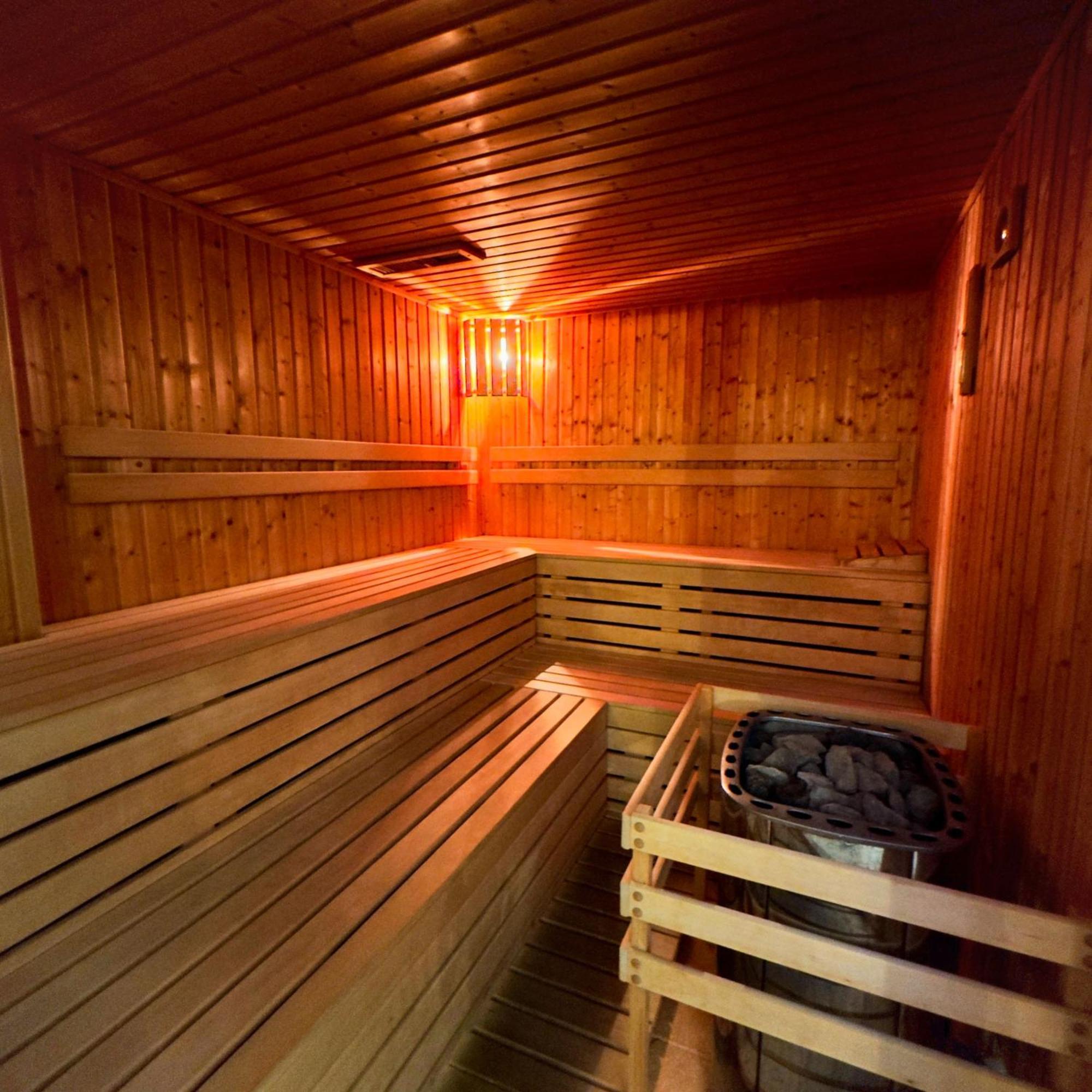 Готель Country Saloon Bela Екстер'єр фото
