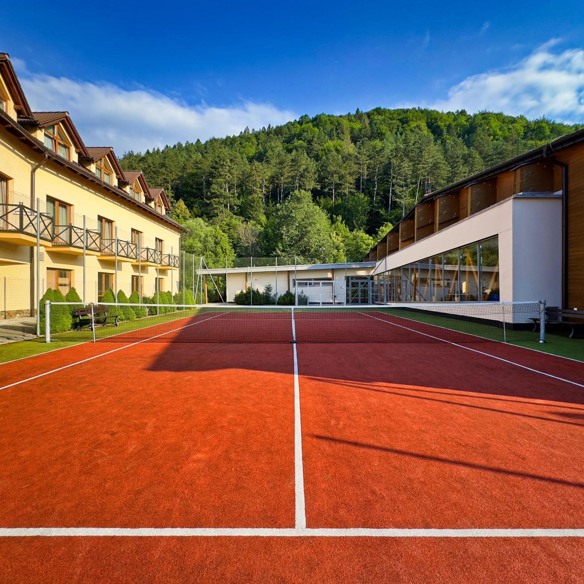 Готель Country Saloon Bela Екстер'єр фото