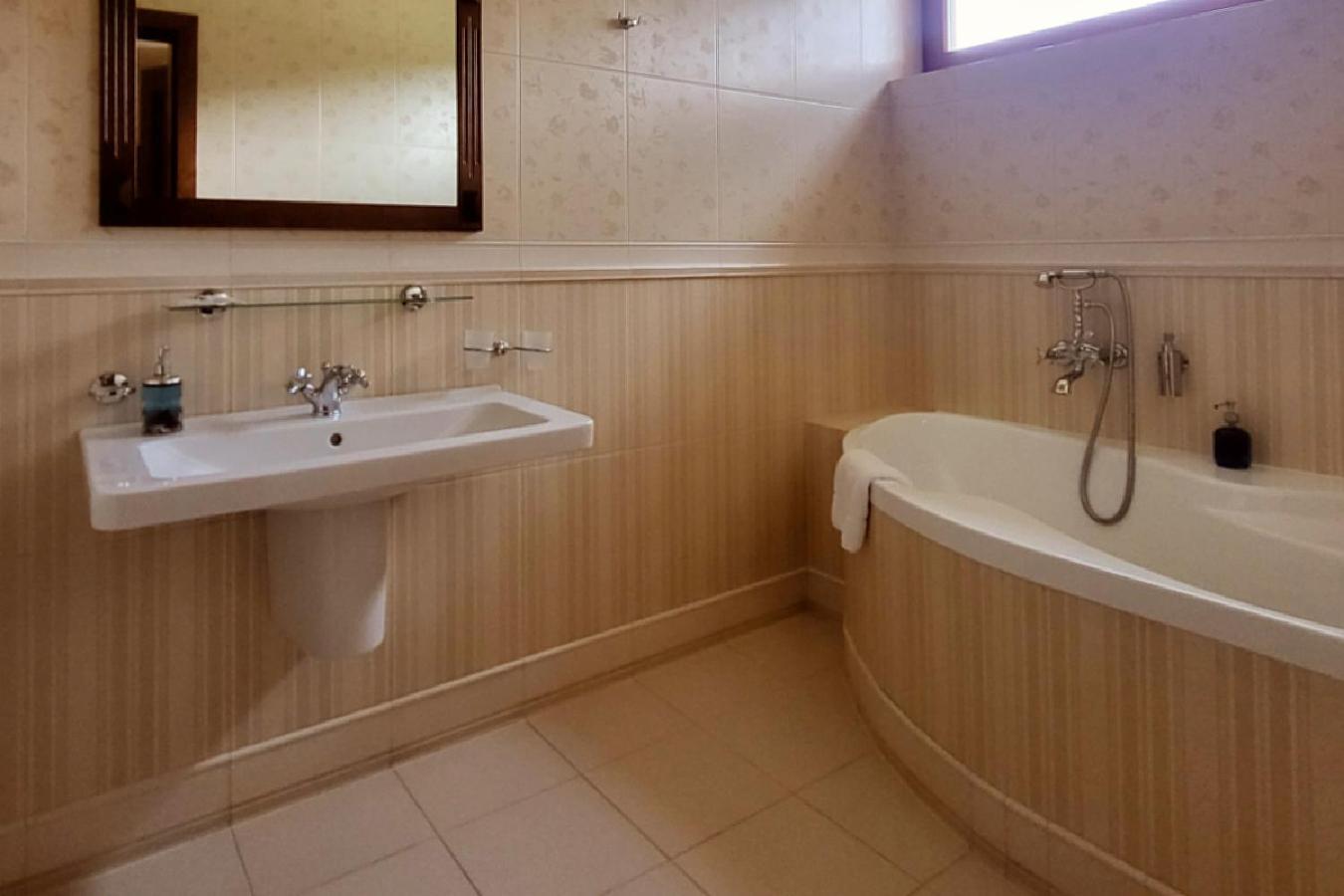 Готель Country Saloon Bela Номер фото